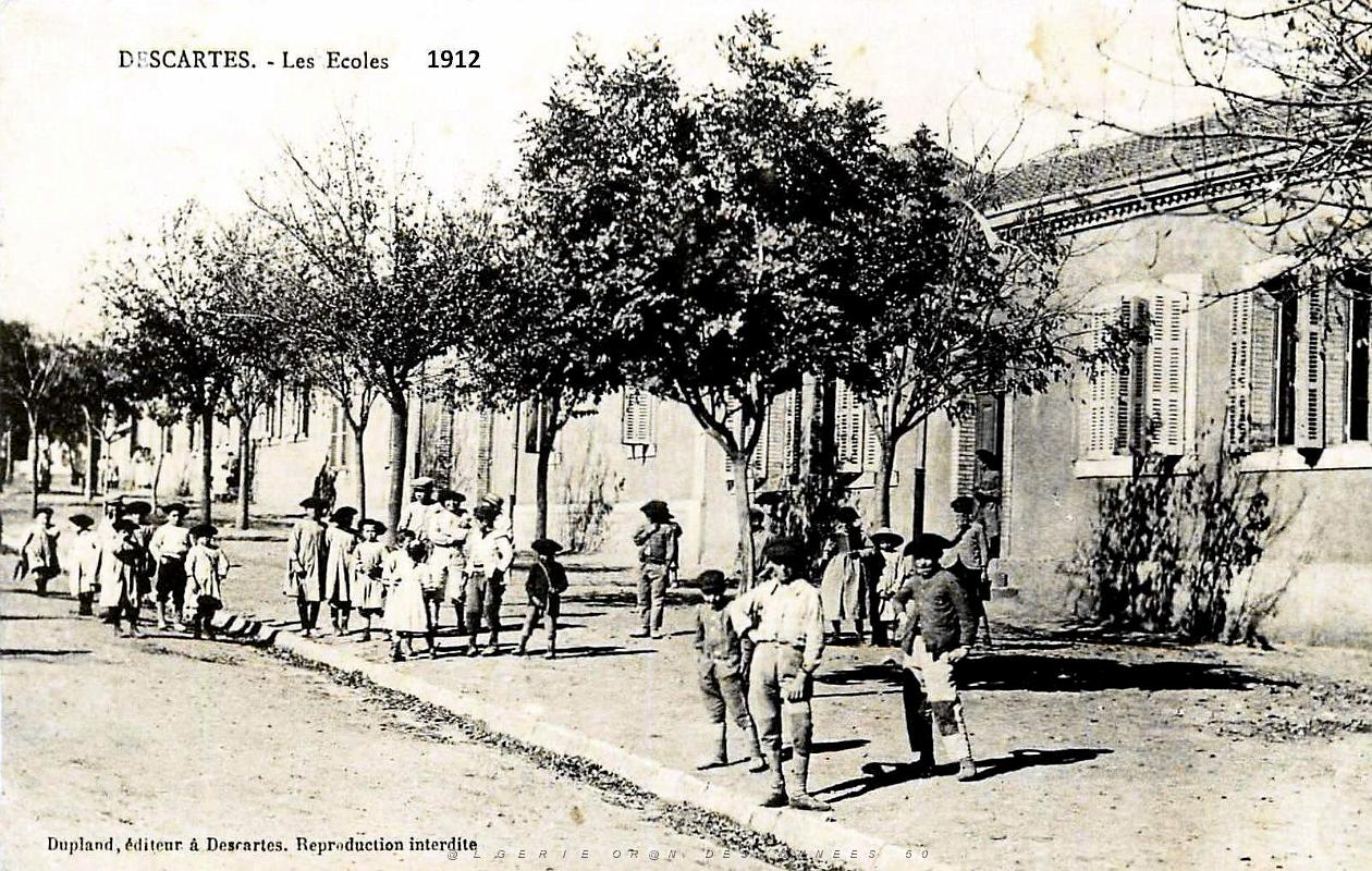 2063- Descartes - Ecoles - 1912.jpg